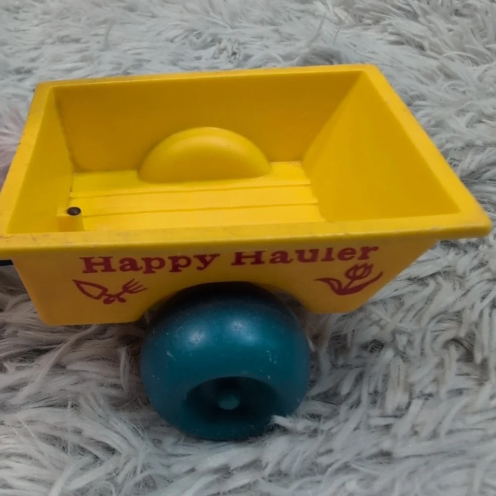 Vintage 1960's‎ Fisher Price Happy Hauler Wood and Plastic Pull Toy #732 Works